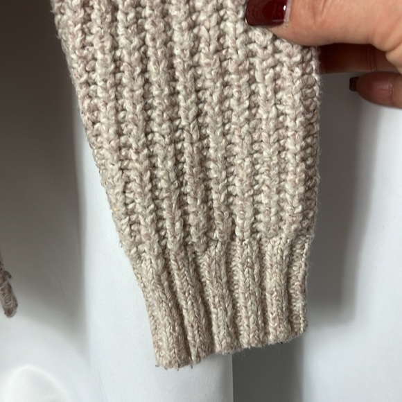 American Eagle Outfitters  AHH-mazingly soft popover crewneck sweater Sz M Taupe - Picture 6 of 7